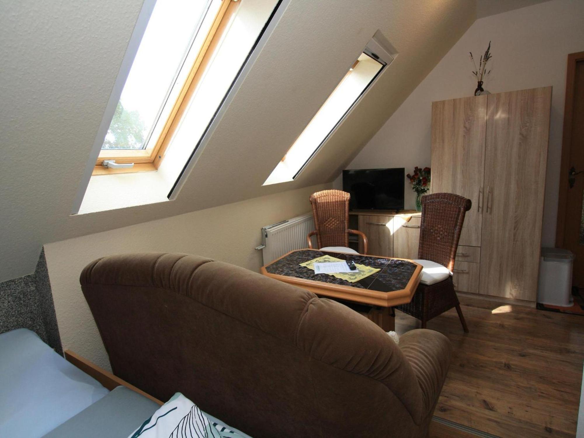 Apartment In Luckaitztal Gossda With Parking Space Екстериор снимка