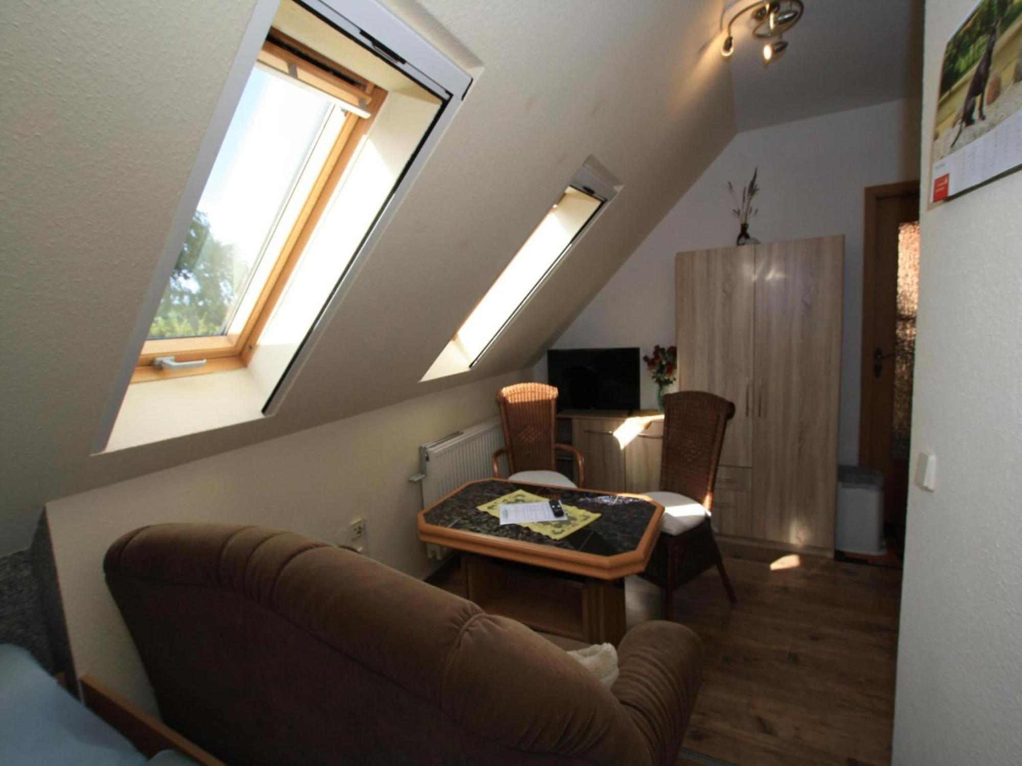 Apartment In Luckaitztal Gossda With Parking Space Екстериор снимка