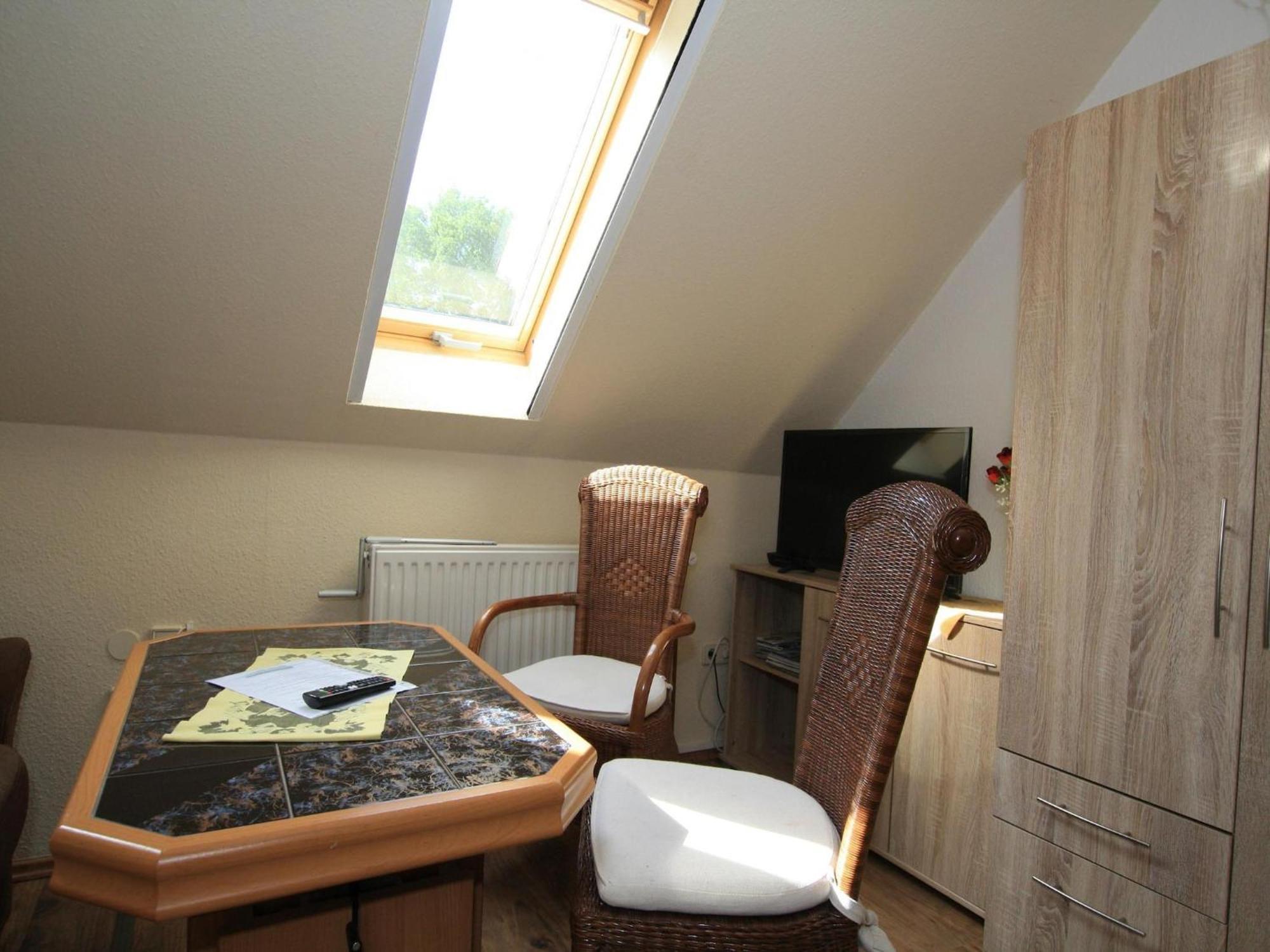 Apartment In Luckaitztal Gossda With Parking Space Екстериор снимка