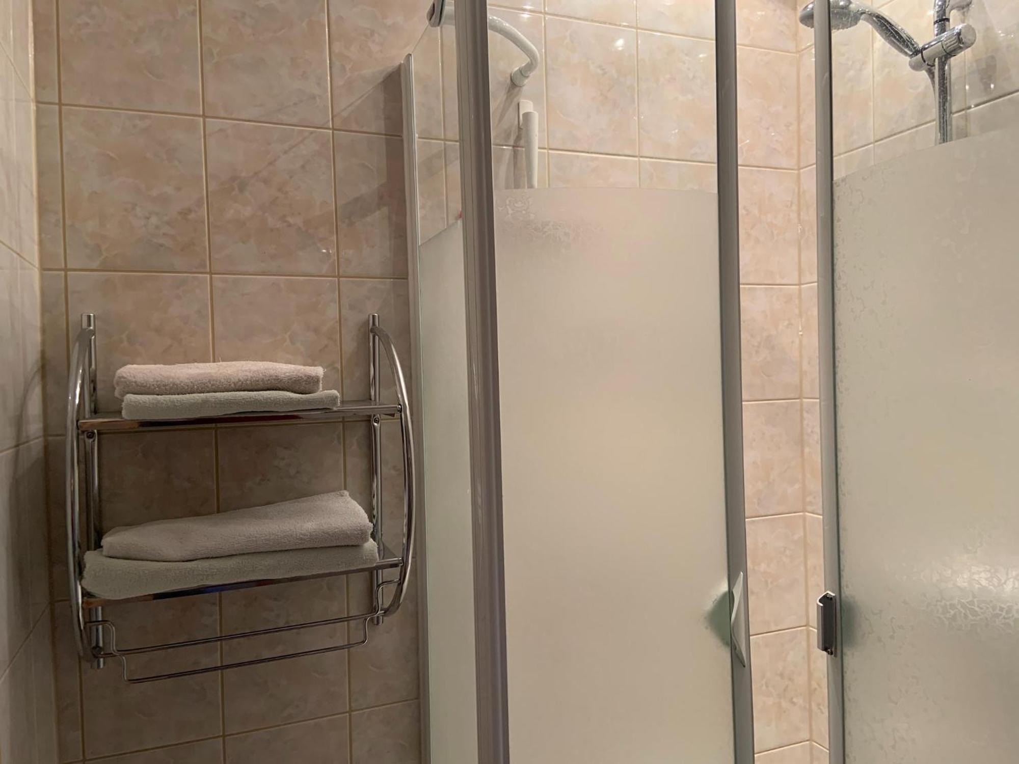 Apartment In Luckaitztal Gossda With Parking Space Екстериор снимка